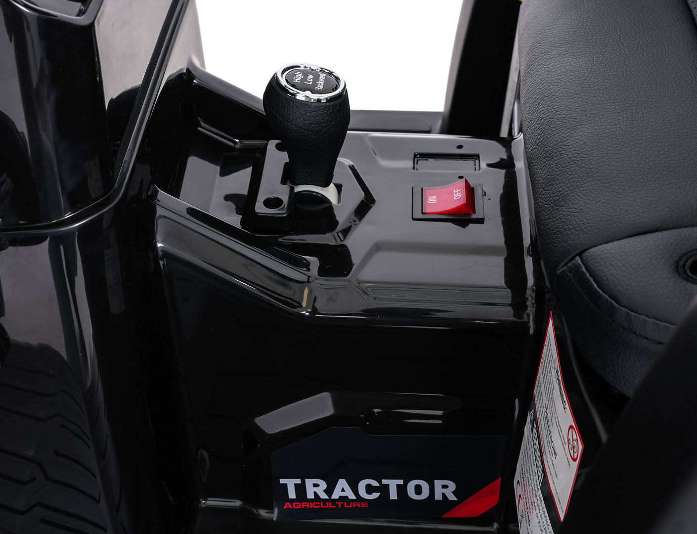 Pojazd MEGA Traktor D68 Z Przyczepką Żółty