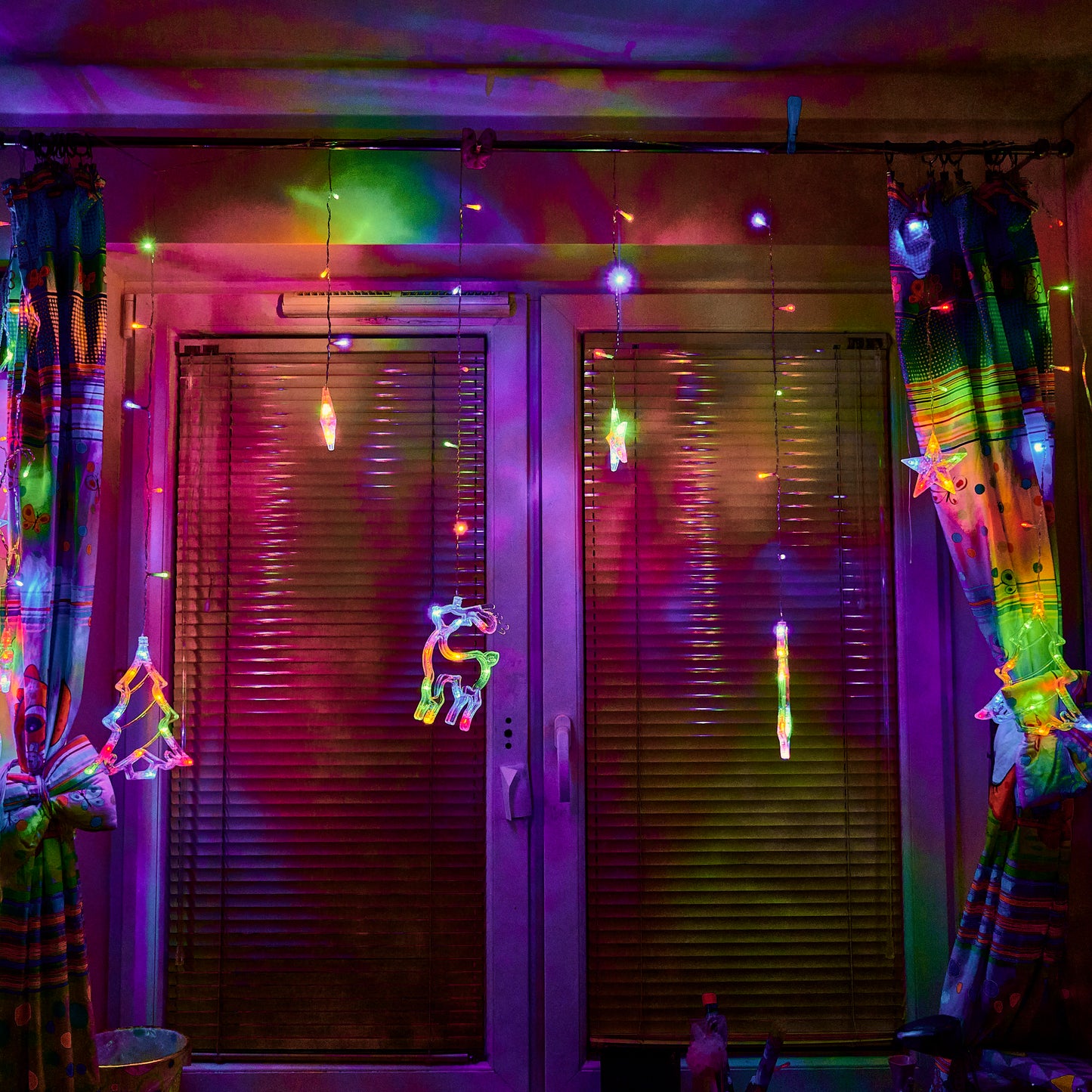 Lampki LED kurtyna renifer dzwonek mix świąteczne choinkowe 2,5m 138LED multikolor 8 trybów świecenia IP44