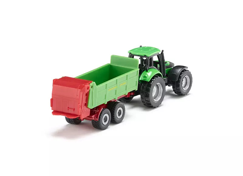 Traktor z przyczepą