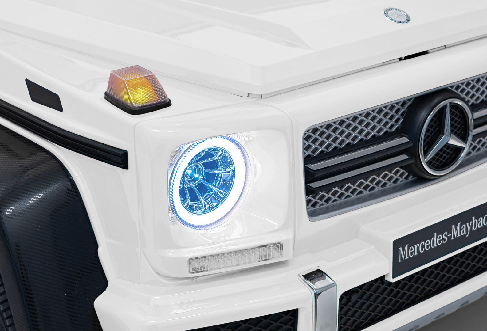 Pojazd Mercedes Benz MAYBACH G650 Biały - www.zabawki - sensoryczne.pl